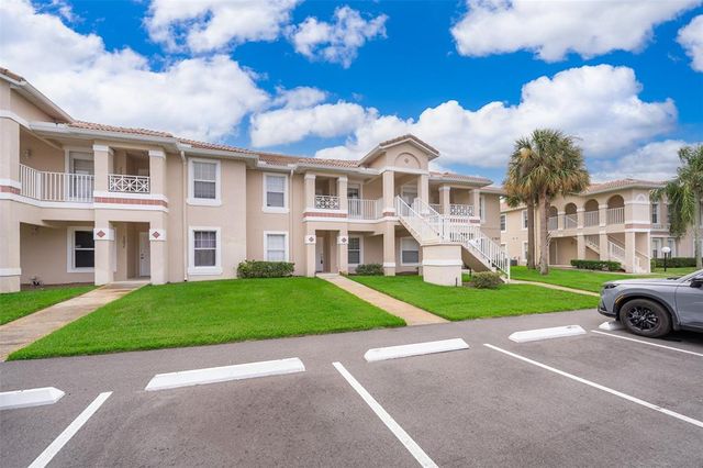 $240,000 | 13403 Fairway Glen Drive, Unit 203 | Meadow Woods