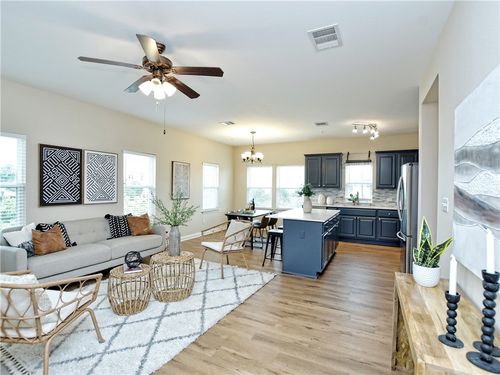 Bright And Spacious, Two-story Mueller House Condo - Mueller Silent Market  - Austin Homes