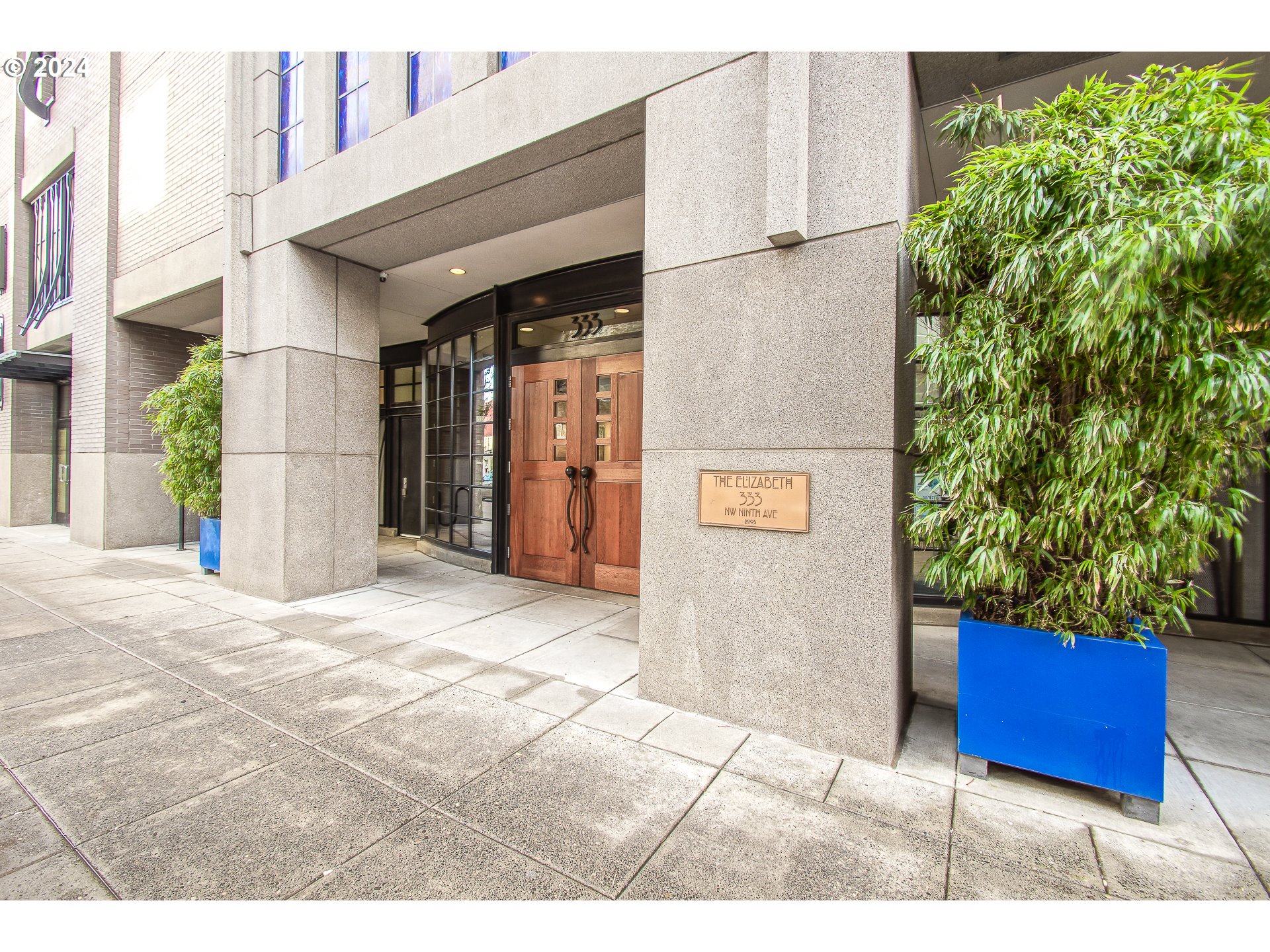 a view of a entrance of the building