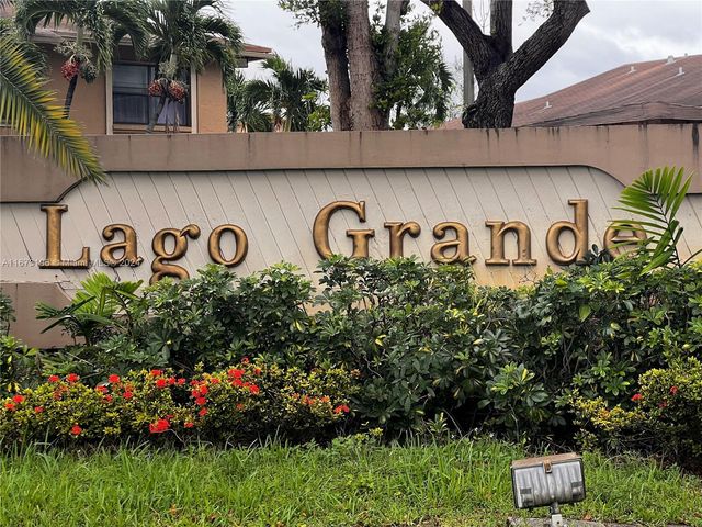 $310,000 | 6480 West 27th Court, Unit 2254 | Hialeah