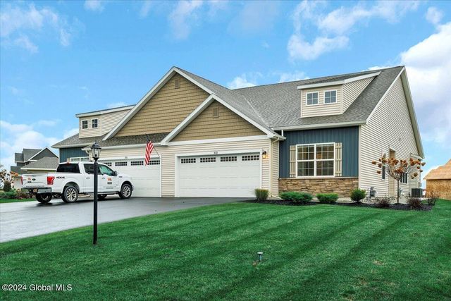 $479,900 | 302 Casale Court | North Greenbush