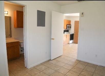 $895 | 1431 West Hyman Street | South Side