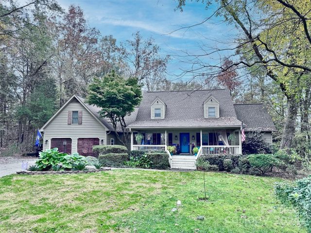 $736,900 | 25 Woodvine Lane | River Hills Plantation