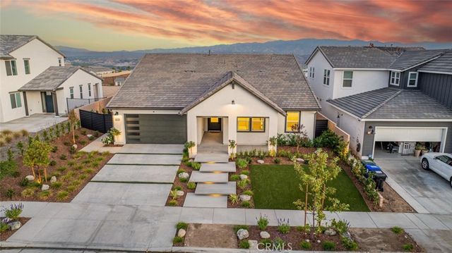 $1,390,000 | 28502 Sunny Ridge Terrace | Castaic