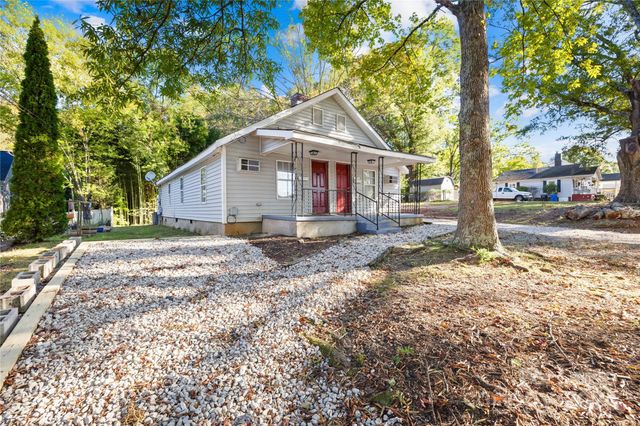 $1,200 | 532 East Iredell Avenue | Mooresville