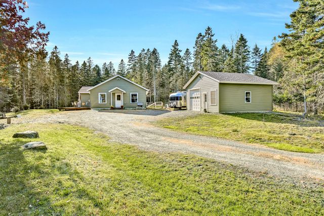 $439,000 | 11 Star Gazer Lane | Rangeley