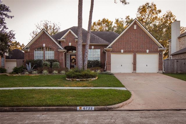 $425,000 | 6722 Knoll Park Drive | Greatwood