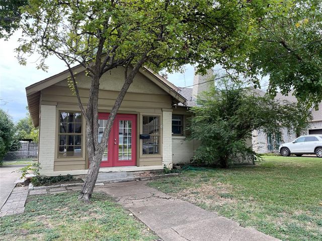 $440,000 | 5011 Parkland Avenue | Oak Lawn Heights