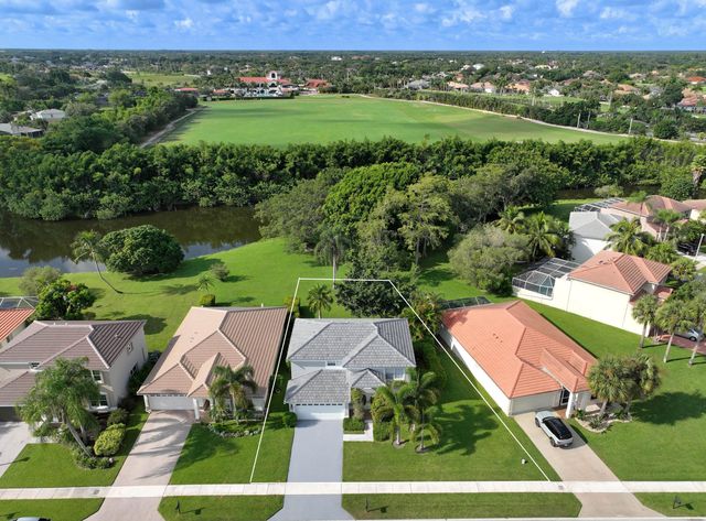 $735,000 | 1563 South Club Drive | The Landings at Wellington