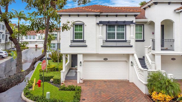 $635,000 | 3152 Waterside Circle | Boynton Beach