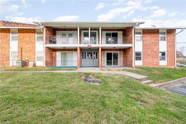 $1,200 | 2811 North Ohenry Boulevard, Unit B | O Henry Oaks