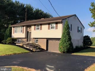 $299,900 | 32 Mountain View Road | Upper Tulpehocken Township - Berks County