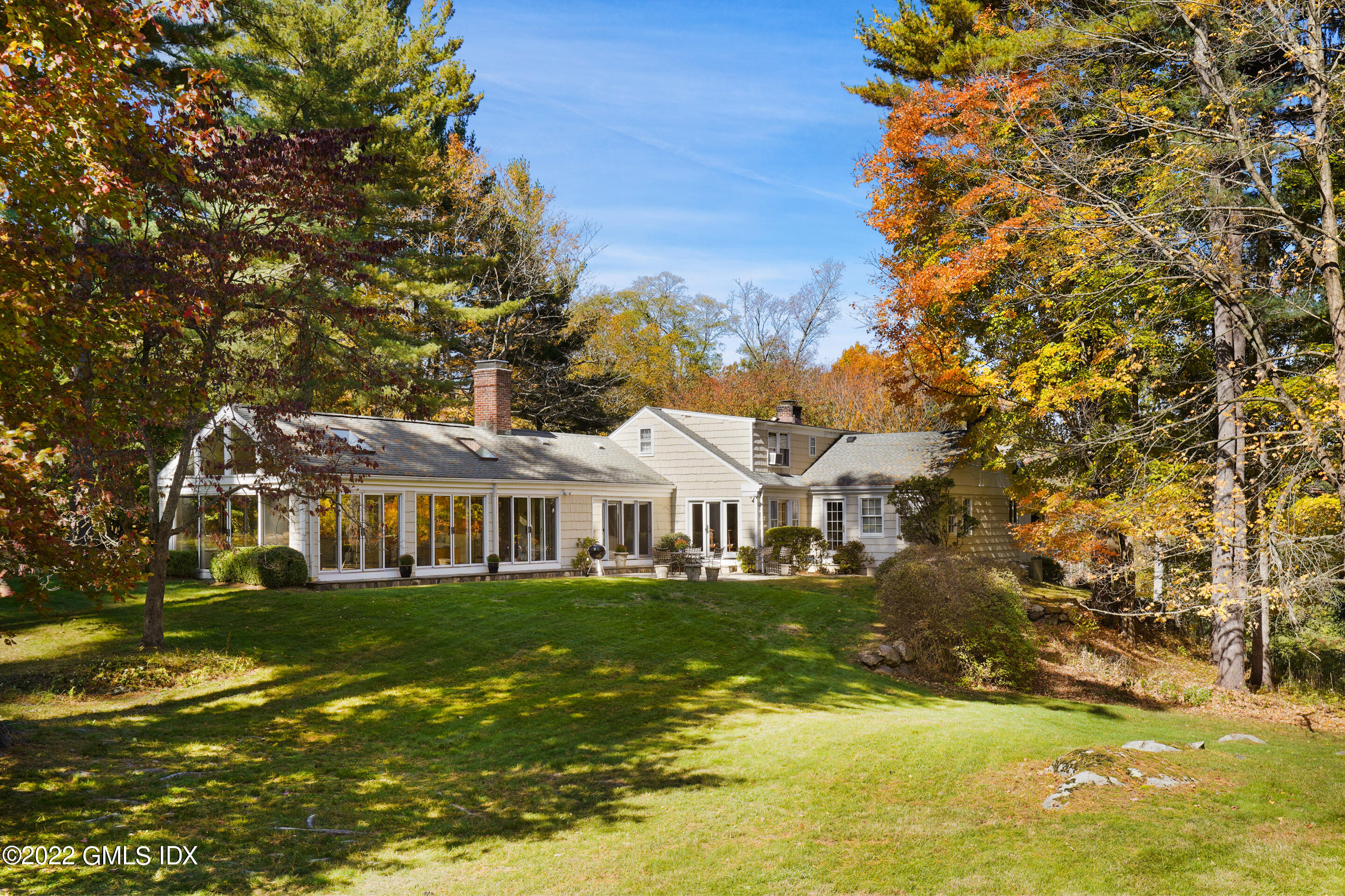 a view of a house with a big yard