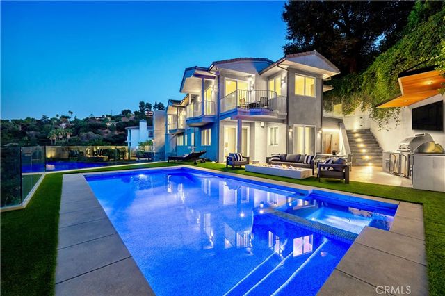 $2,900,000 | 3548 Multiview Drive | Sunset Strip-Hollywood Hills West