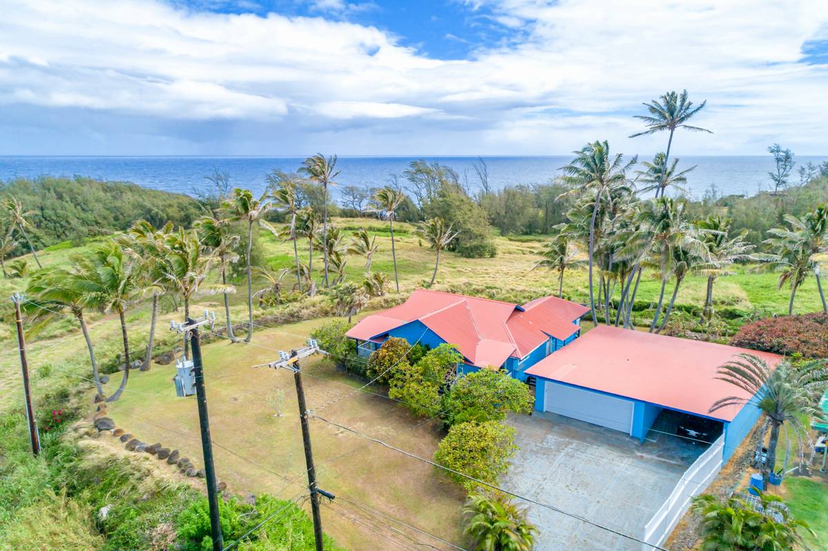 a view of an outdoor space and a yard