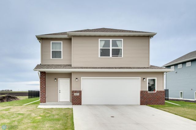 $440,000 | 4873 Hampton Circle South | Moorhead