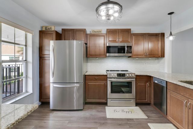 $2,100 | 1223 South Lakes End Drive, Unit B2 | Fort Pierce