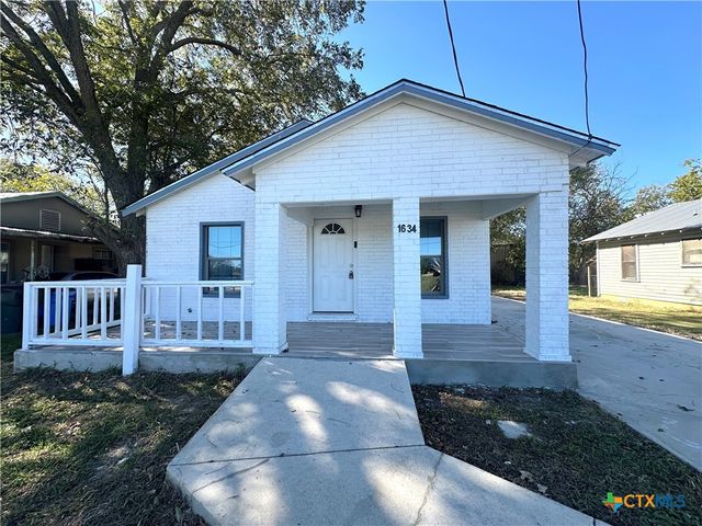 $185,000 | 1634 North Austin Street | Seguin