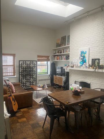 $775,000 | 206 East 18th Street, Unit 6 | Gramercy