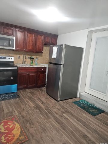 $2,500 | 24 Oswego Place | West Babylon