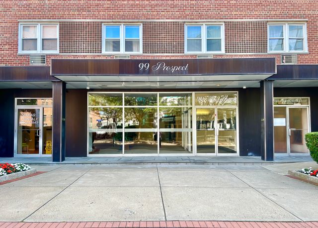 $1,975 | 99 Prospect Street, Unit 3H | Downtown Stamford