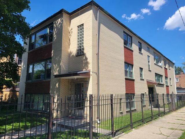 $499,900 | 6757 South Rockwell Street | Marquette Park