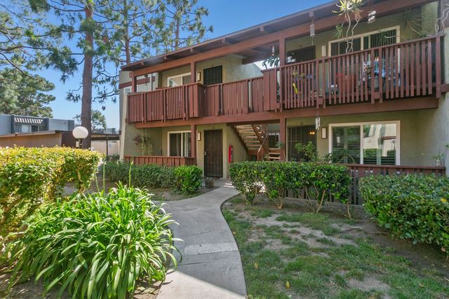 $415,000 | 1030 West MacArthur Boulevard, Unit 93 | South Coast