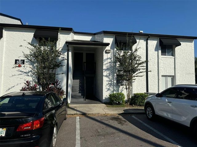 $1,700 | 4207 South Semoran Boulevard, Unit 10 | South Semoran