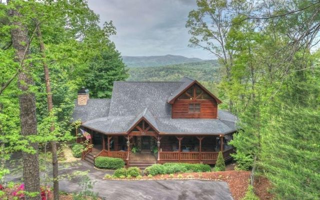 $850,000 | 902 Laurel Creek Trail