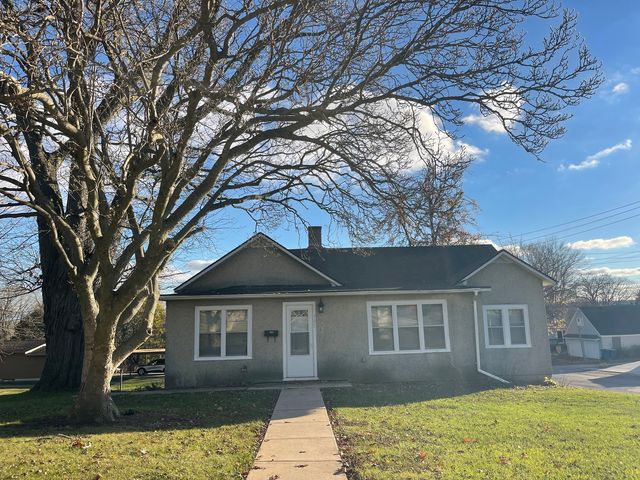 $85,000 | 305 East Iowa Street | Spring Valley