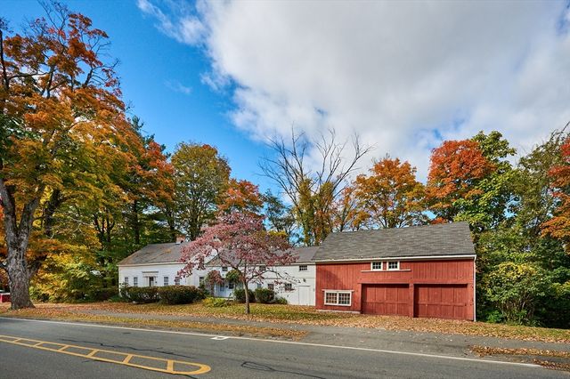 $450,000 | 38 Pine Street | North Amherst Village