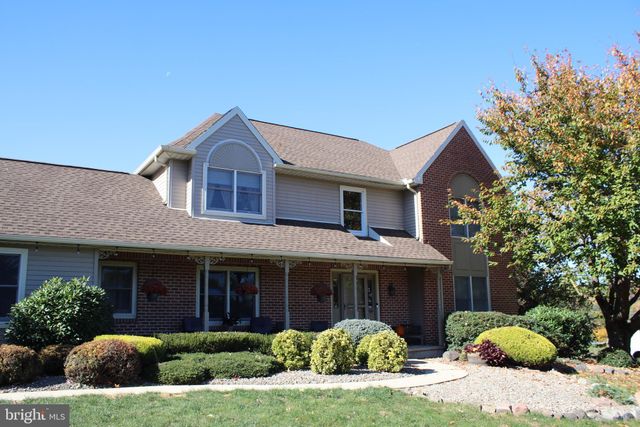 $515,000 | 5032 Cherrywood Drive | Alleghenyville