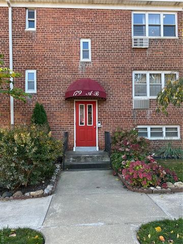 $2,200 | 179 Drake Avenue, Unit 1A | South Side