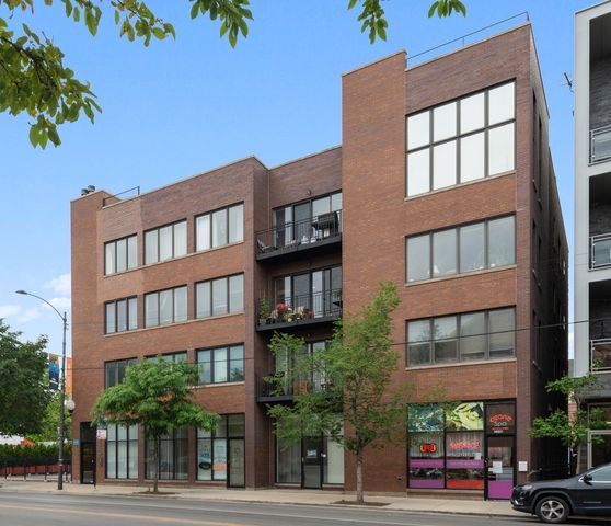 $475,000 | 2250 West Chicago Avenue, Unit 202 | Ukrainian Village