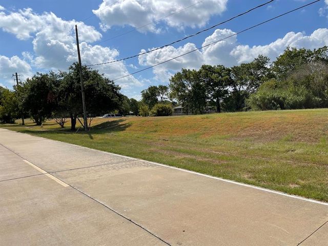 $259,900 | 214 West 4th Street | Kemah