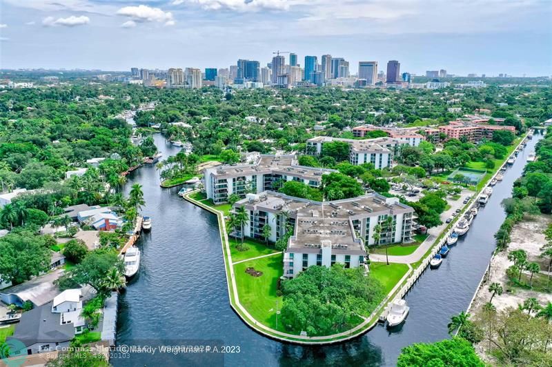 River Reach looking East toward Downtown © MWPA2024