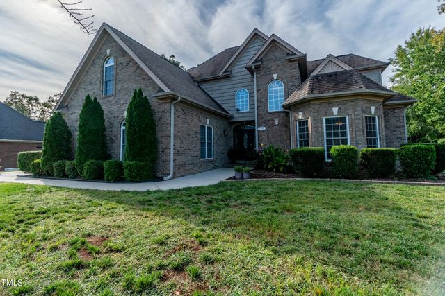 $600,000 | 3711 Serenity Drive | Heritage Glen