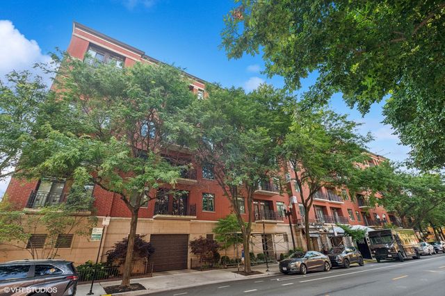 $544,000 | 1414 North Wells Street, Unit 201 | Old Town