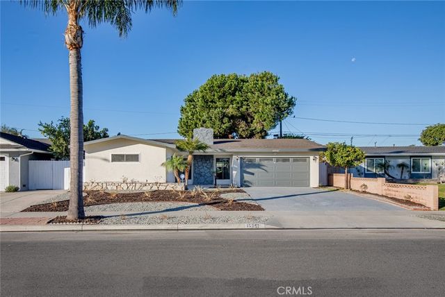 $1,430,000 | 16541 Loire Circle | Northwest Huntington Beach