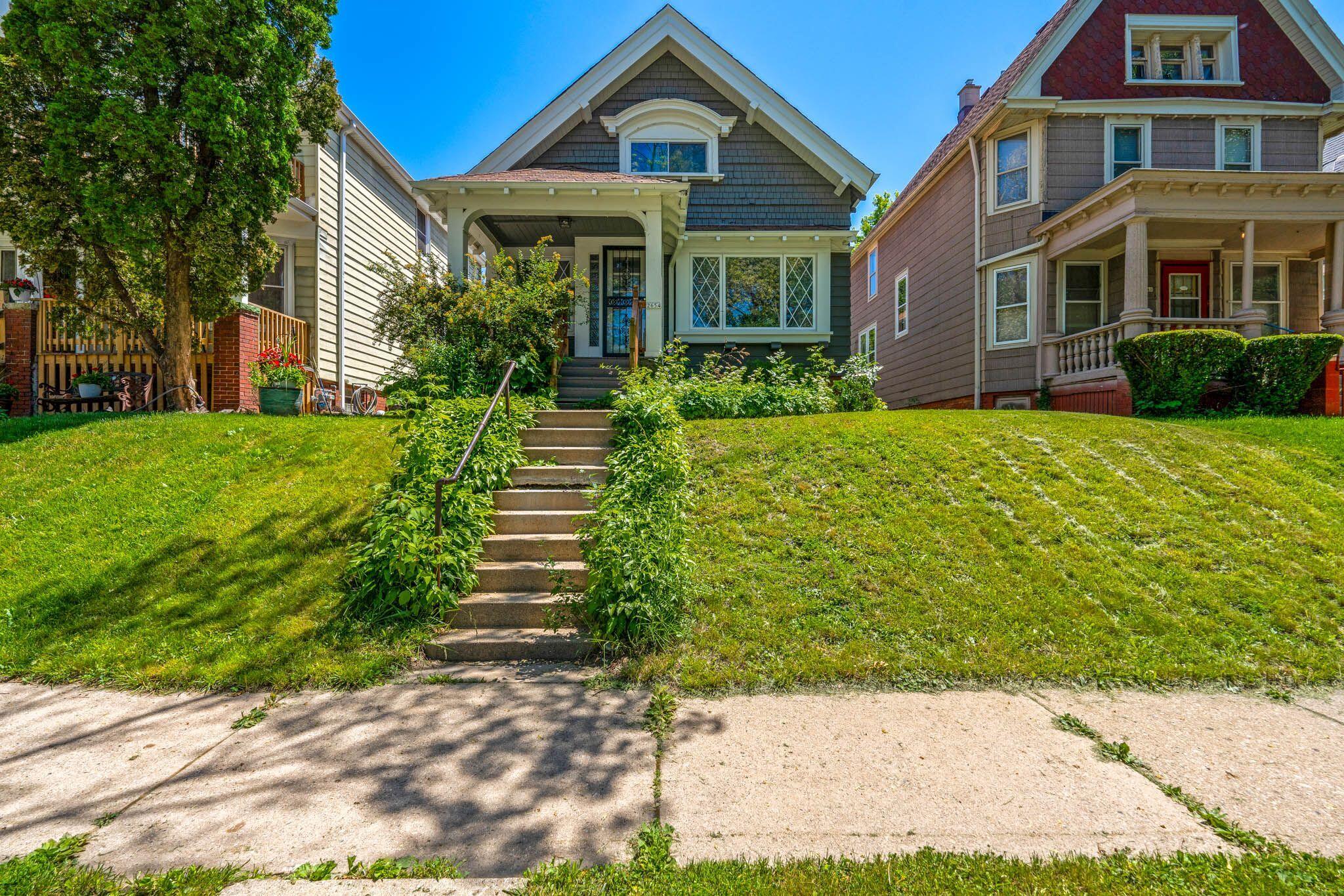 mls_2654 N Palmer St, Milwaukee - HDR-02