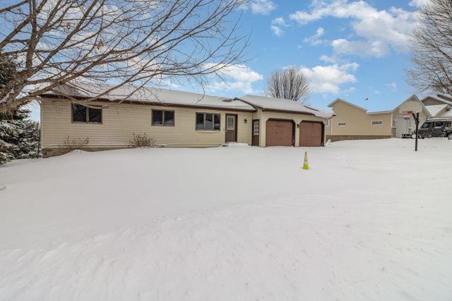 $260,000 | 545 North State Avenue | Le Center