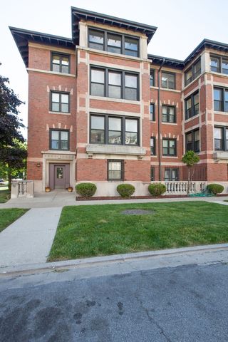 $525,000 | 5103 South Ellis Avenue, Unit 3 | Hyde Park