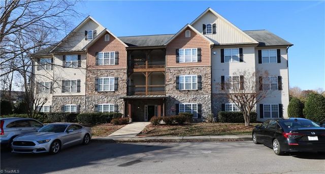 $1,285 | 4752 Tatton Park Circle, Unit 1B | Winston-Salem