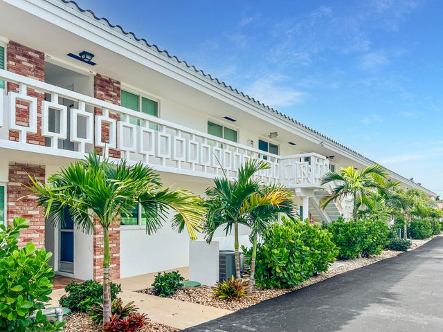 $269,000 | 331 Tequesta Drive, Unit 216 | Tequesta