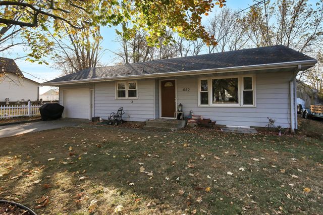 $190,000 | 650 Hazel Avenue East | Kimball