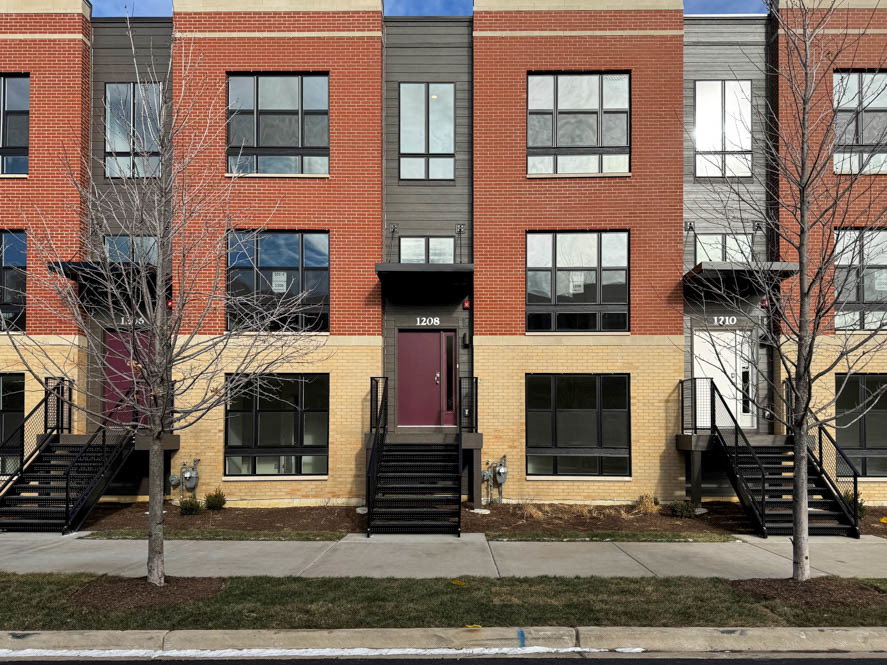 a building with a outdoor space