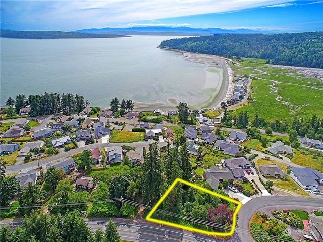 $240,000 | 376 East Moana Drive | Camano