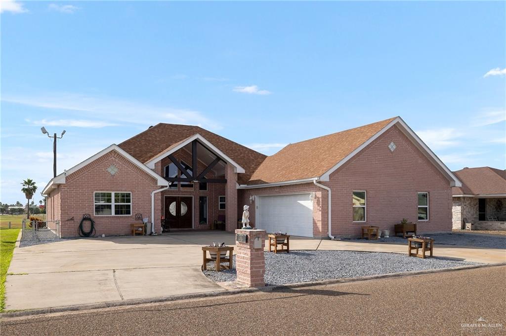 a view of a house with a entertaining space