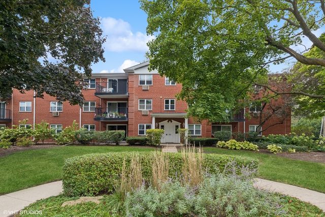 $1,875 | 120 North Lincoln Lane, Unit 2A | Arlington Heights