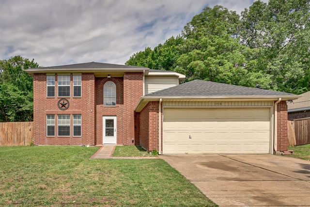 $340,000 | 1016 Meadowbrooke Drive | Cedar Hill